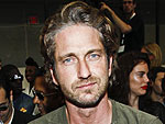 Gerard Butler Takes Pals out to Dinner in Chicago | Gerard Butler