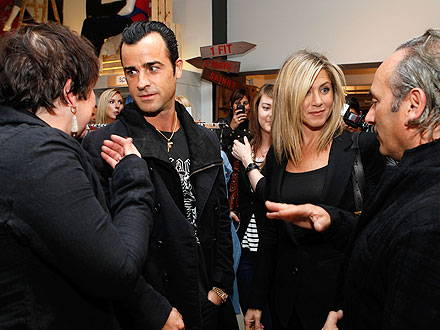 Jennifer Aniston & Justin Theroux's Date Night
