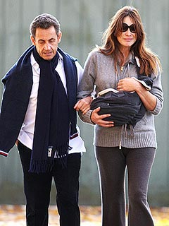 ... -Sarkozy Stroll with Daught...