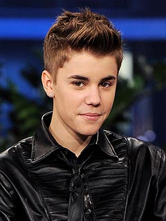 Justin Bieber Back at Billboard Awards – One Year After 'The Kiss' | Justin Bieber