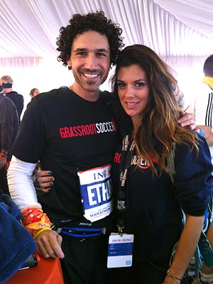 New York City Marathon Results: Ethan Zohn Finishes in 4:20:46