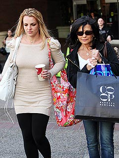 What's on Britney Spears's Holiday Shopping List? | Britney Spears, Lynne Spears