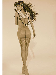 PHOTO: Nicole Scherzinger Goes Nude in New Book | Nicole Scherzinger