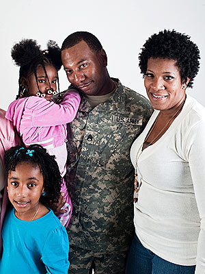 Iraq War Veteran Reunites with Family for the Holidays