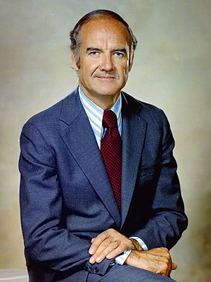 George Mcgovern on George Mcgovern Dies At 90   People Com