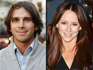 Bachelor Ben Explains Why He Turned Down Jennifer Love Hewitt