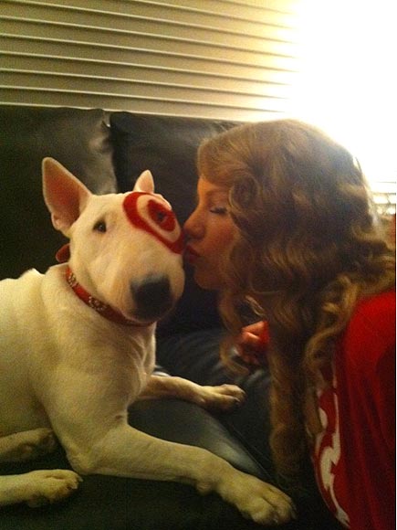  ... Pet Pics - TAYLOR SWIFT - Stars and Pets, Taylor Swift : People.com