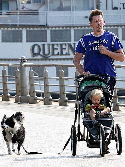 ETHAN HAWKE photo | Ethan Hawke