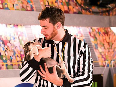 How the Puppy Bowl Ref Makes the Toughest Calls in the League