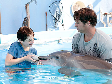 Dolphin Tale: Winter Inspires Disabled Children and Veterans