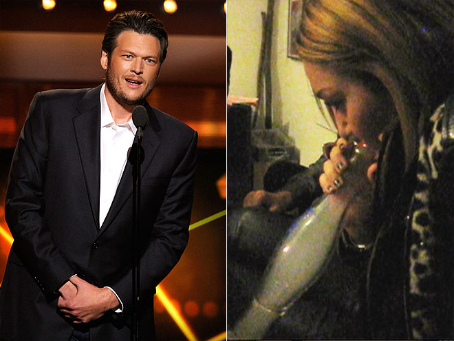  photo | Blake Shelton, Miley Cyrus