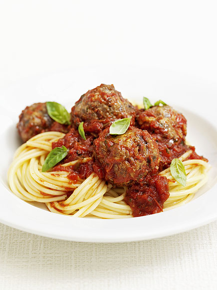 GWYNETH PALTROW'S TURKEY MEATBALLS
photo | Gwyneth Paltrow