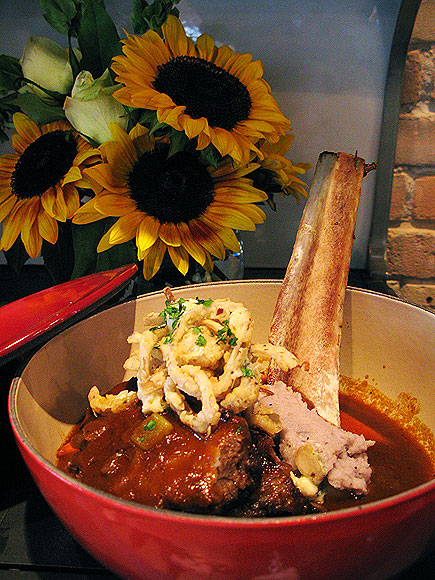 SANDRA BULLOCK'S ROOT BEER BRAISED SHORT RIBS
 photo | Sandra Bullock