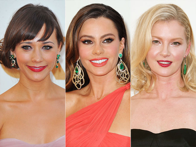 GREEN EARRINGS photo | Gretchen Mol, Rashida Jones, Sofia Vergara
