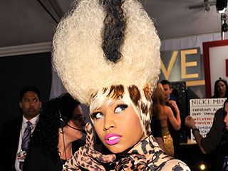 Take Note! Grammys Grandest Entrances | Nicki Minaj