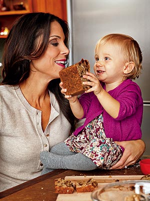 Bethenny Frankel Shares Her Festive Xmas Plans | Bethenny Frankel