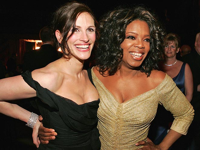 HER HOLLYWOOD BFF: JULIA ROBERTS 
 photo | Julia Roberts, Oprah Winfrey