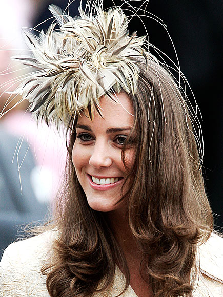 FEATHERED DO photo Kate Middleton