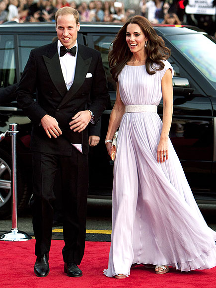 A GLAM SHOWING
 photo | Kate Middleton, Prince William