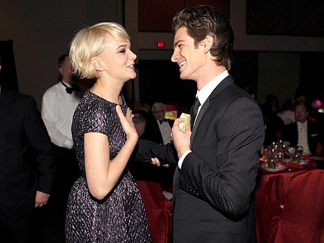 FACE TO FACE
photo | Andrew Garfield, Carey Mulligan