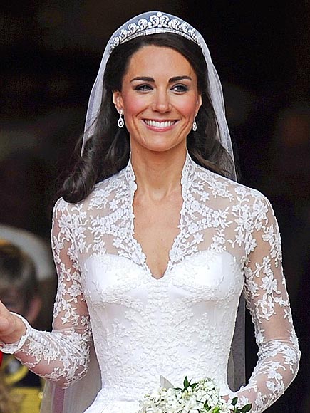 LACE BODICE photo | Royal Wedding, Kate Middleton