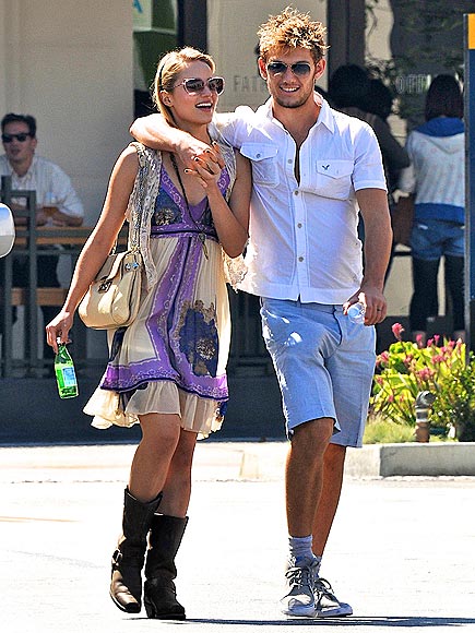 DIANNA & ALEX
photo | Dianna Agron