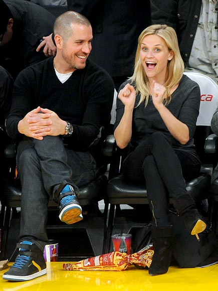 'RING'-SIDE SEATS
photo | Reese Witherspoon