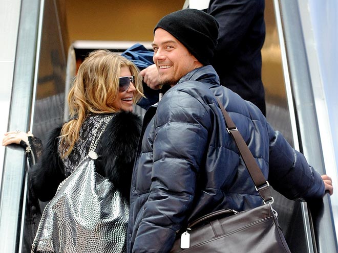 FREQUENT FLYERS
 photo | Fergie, Josh Duhamel