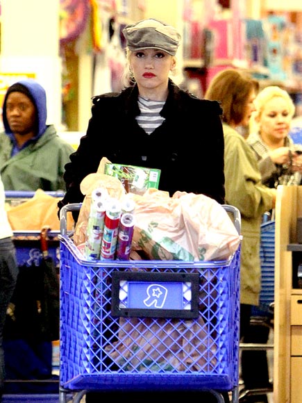 WRAP IT UP
 photo | Gwen Stefani