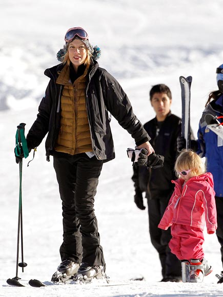 SNOW BUNNIES photo | Tori Spelling