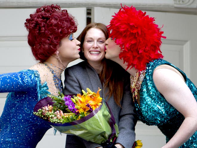 GINGER MIXER! photo | Julianne Moore
