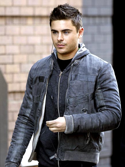 TAKE A HIKE
 photo | Zac Efron