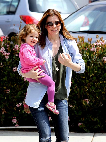 BABE IN ARMS photo | Alyson Hannigan