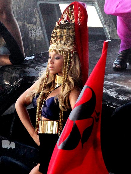 GOING FOR THE GOLD photo | Beyonce Knowles
