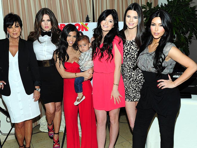 LADIES' NIGHT photo | Khloe Kardashian, Kim Kardashian, Kourtney Kardashian