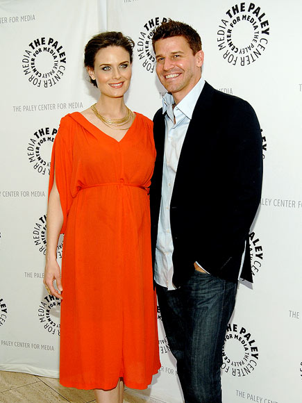 LOVELY 'BONES' photo | David Boreanaz, Emily Deschanel