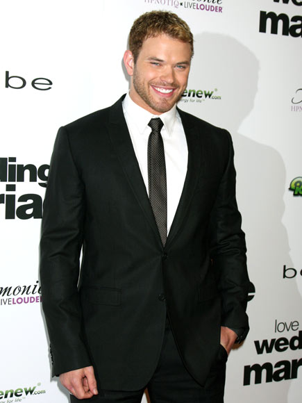 IT'S A TIE photo | Kellan Lutz