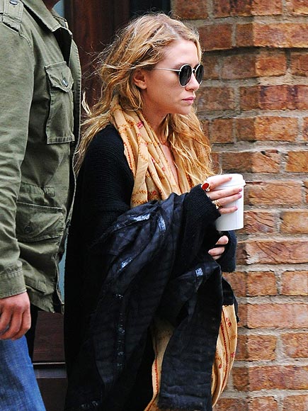 COFFEE CLUTCH photo | Mary-Kate Olsen