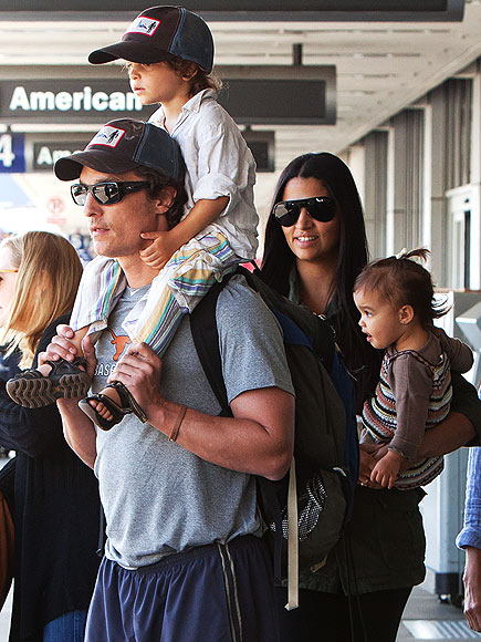 LANDING GEAR photo | Matthew McConaughey