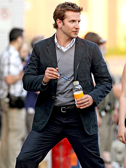 THAT'S A STRETCH photo | Bradley Cooper