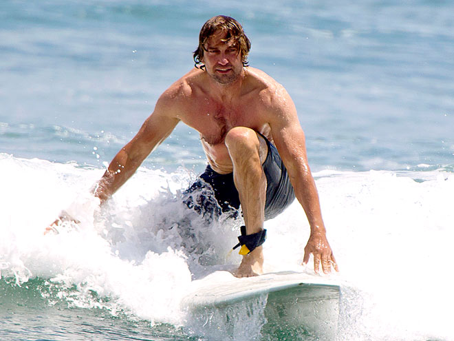HUNK ON BOARD photo | Gerard Butler