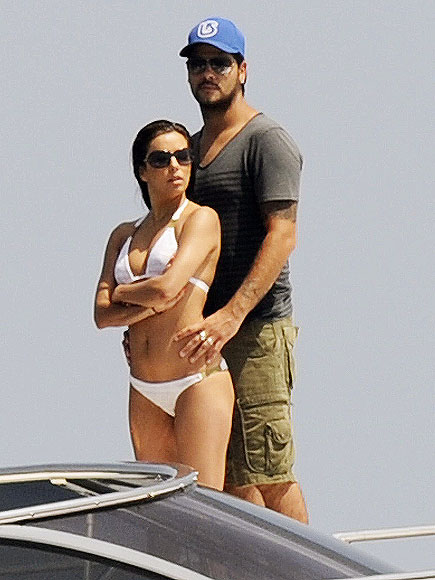 ON HOLD photo | Eduardo Cruz, Eva Longoria