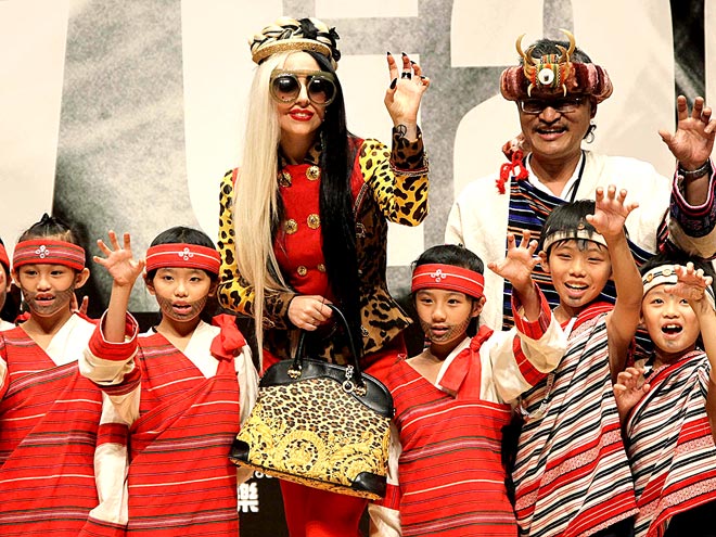 CLAW & ORDER photo | Lady Gaga