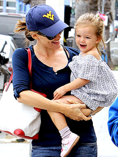 Jennifer's Dimple Double | Jennifer Garner