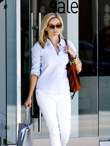 SHOP GIRL photo | Reese Witherspoon