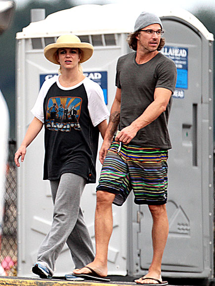 ROCK STEADY
 photo | Britney Spears