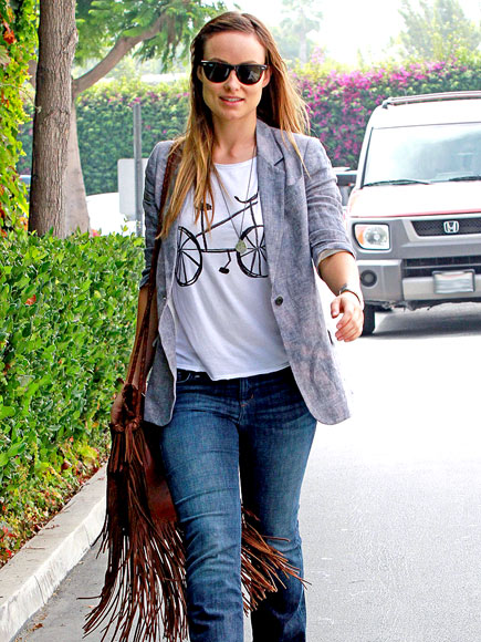 BAG IN ACTION photo | Olivia Wilde