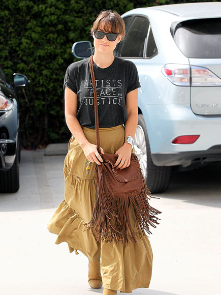 FRINGE BENEFIT
 photo | Olivia Wilde