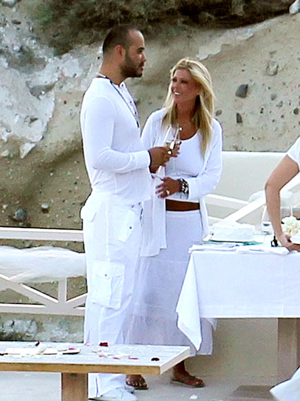 WEDDED BLISS photo | Tara Reid