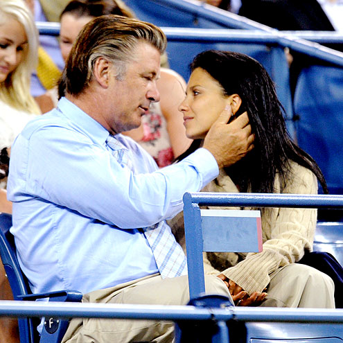 COURTSIDE CUDDLE photo | Alec Baldwin